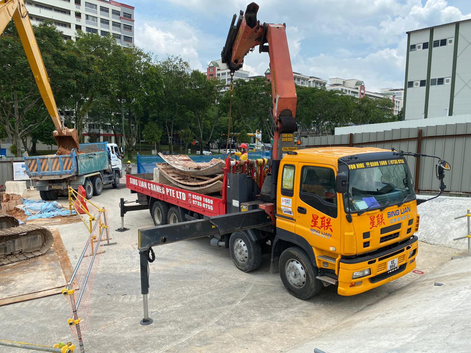 lorry-cranes-sing-lian-cranes